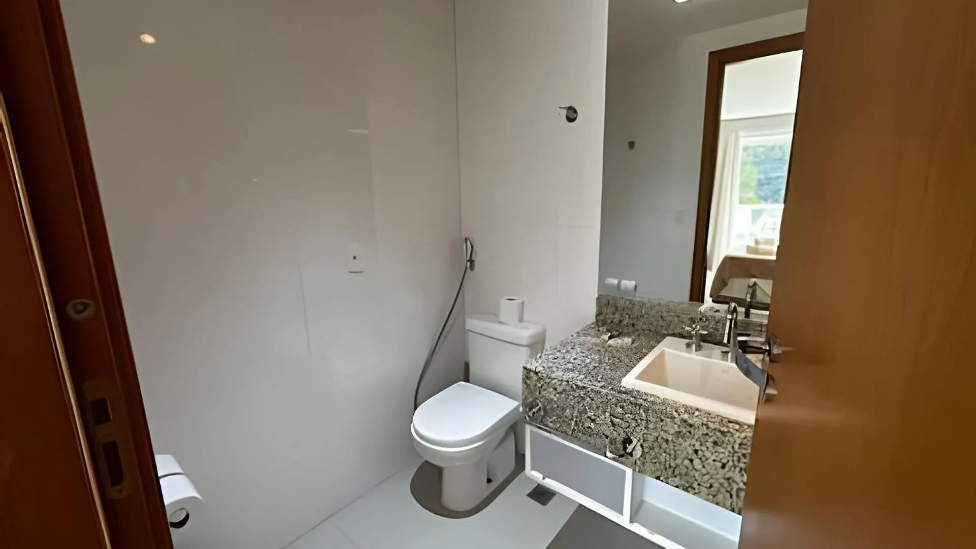 C113 - Apt 3 - Brisas Do Lago - Apartamento 3 Brasilia Brazil